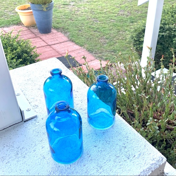 Three Wee Little Bottles - Picture 5 of 8